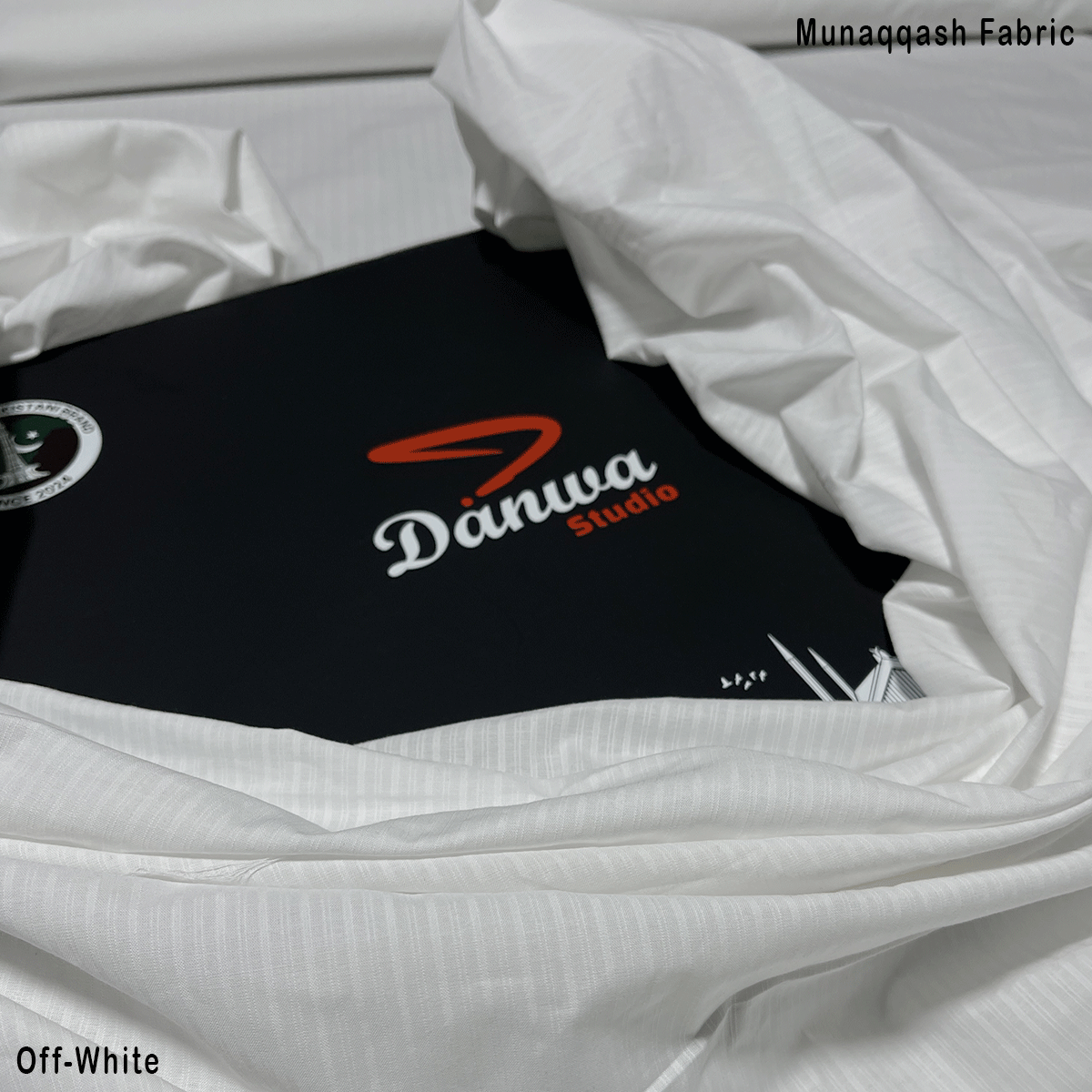 š Munaqqash Fabric